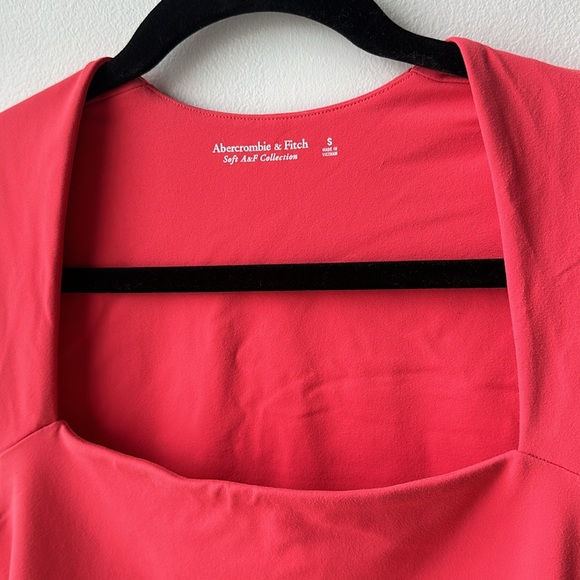 Abercrombie & Fitch Portrait Neck Crop Top (Size Small) - Picture 2 of 3